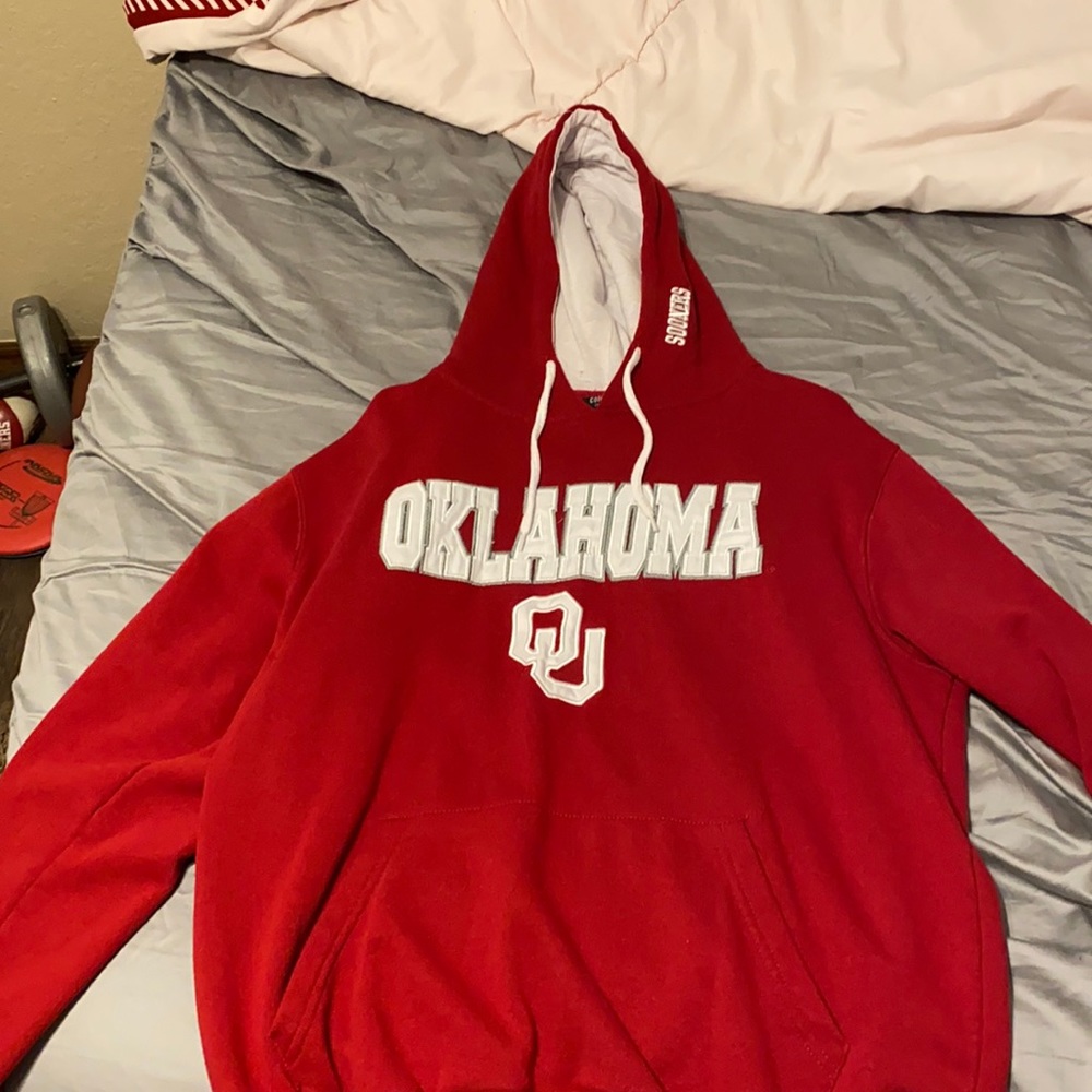 Red University of Oklahoma sweatshirt